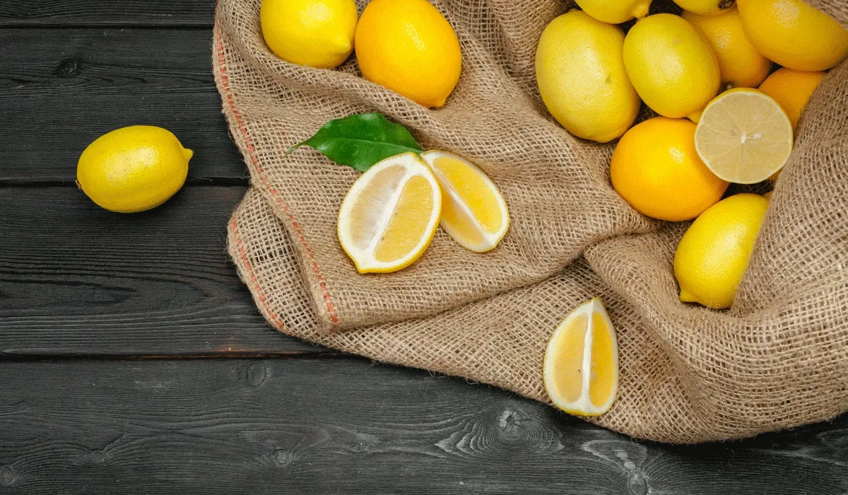 frische Zitronen für Espresso mit Zitrone zubereitung