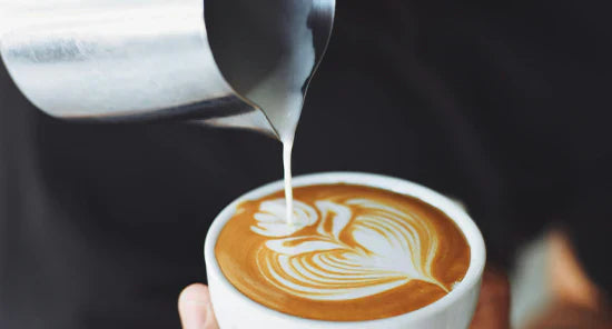 cappuccino zubereiten barista