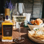 Weißer Balsamessig im Holzfass veredelt von Astrology aus Italien