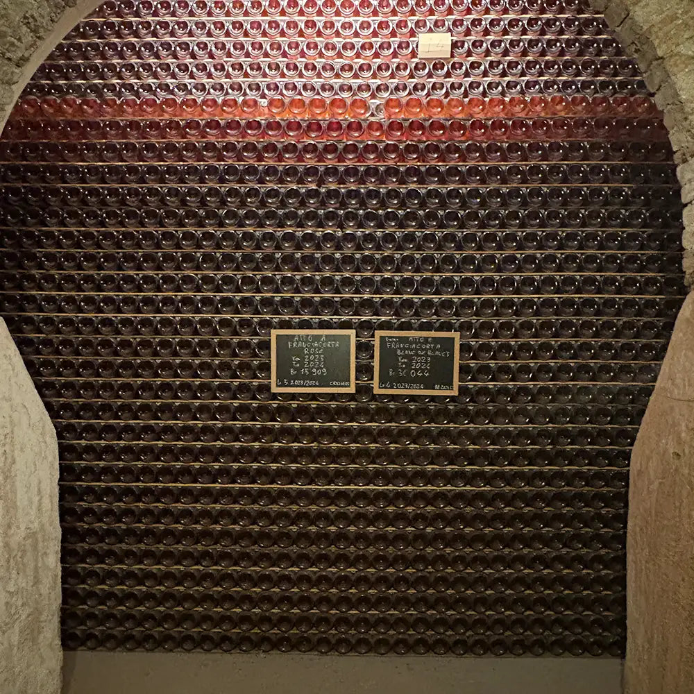lagerung und reifung des rose franciacorta von conti ducco